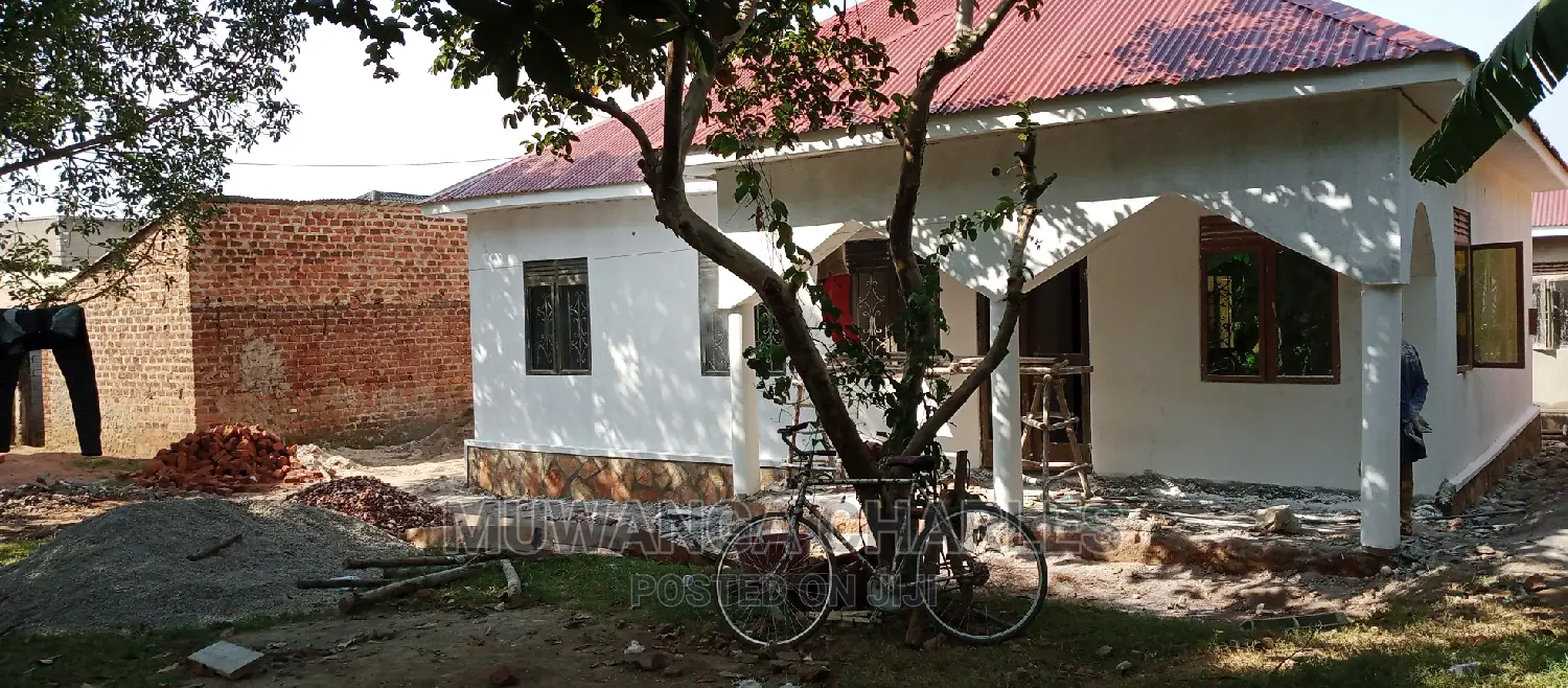 3bdrm Bungalow in Fs Properties Ltd, Wakiso for Sale