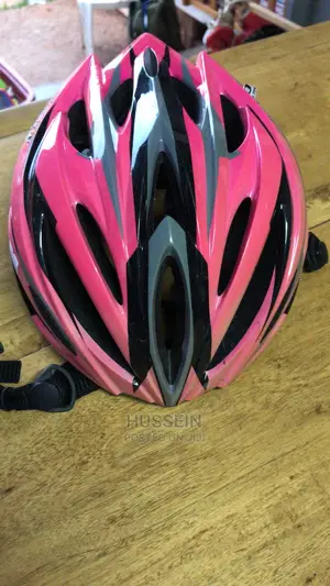 Photo - Cycling Helmet