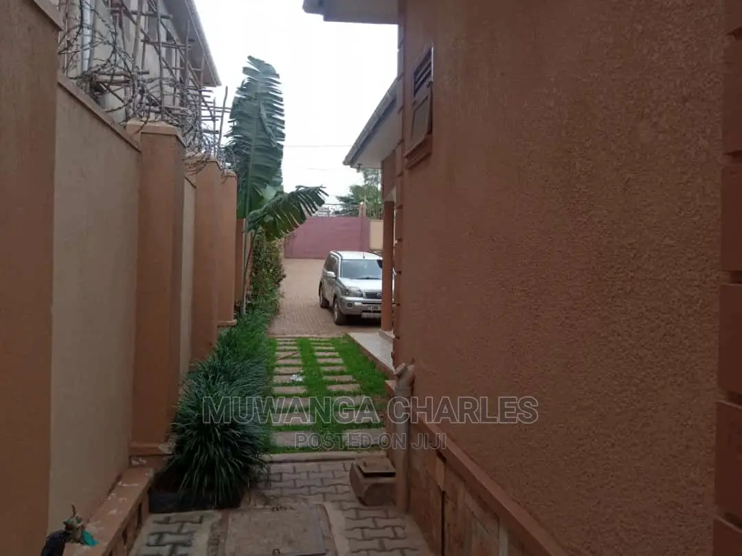 3bdrm House in Fs Properties Ltd, Kampala for Sale