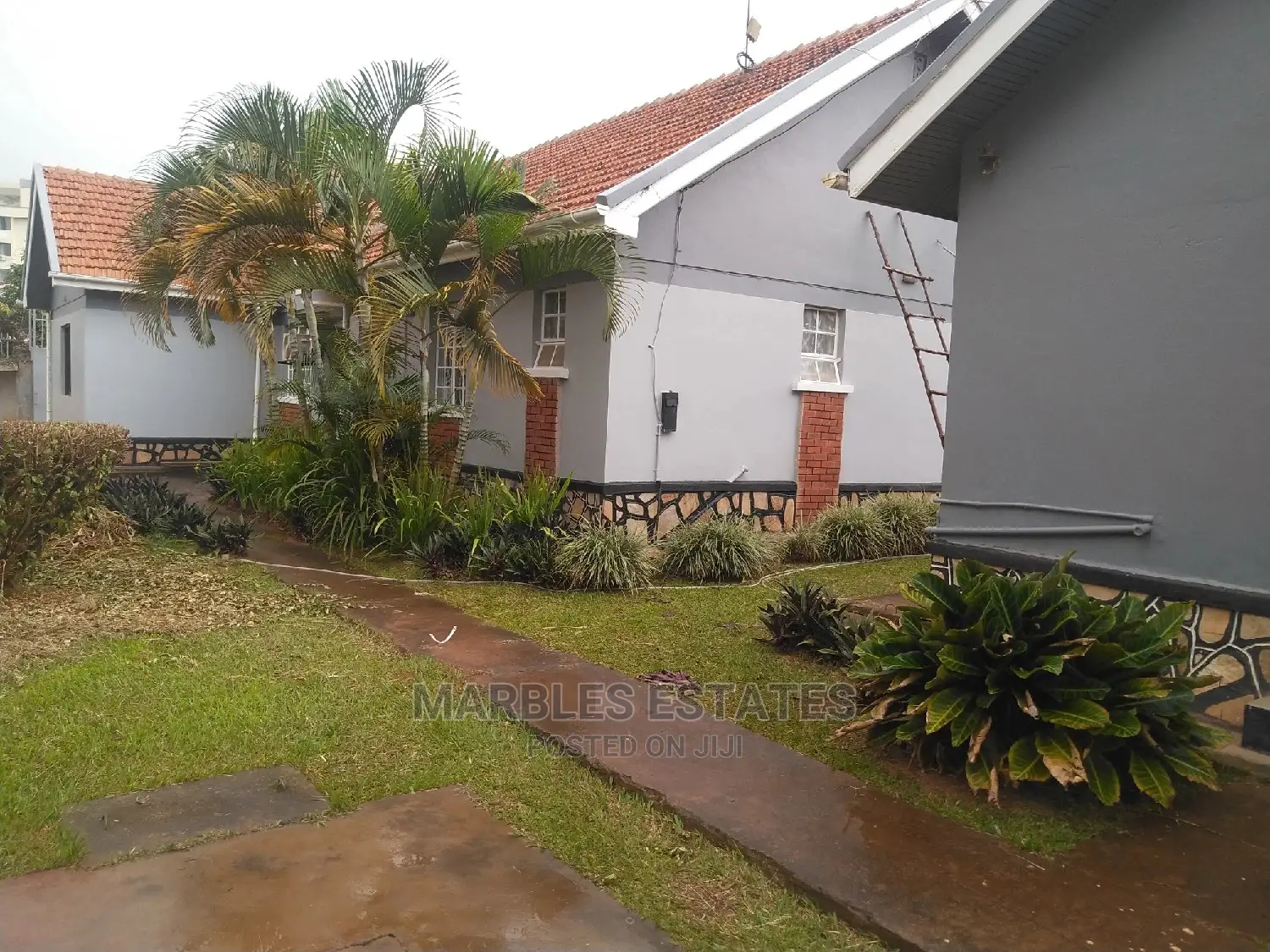10bdrm Bungalow in Naguru, Central Division for rent