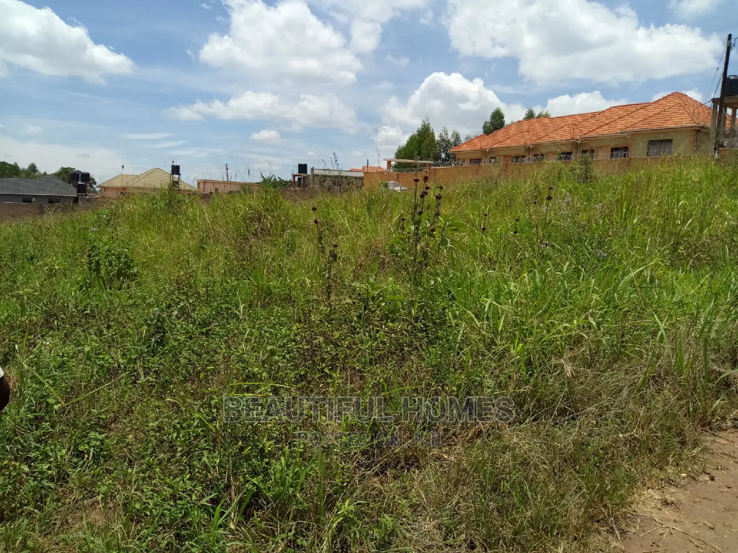Kira Kimwani 25 Decimals Near Tarmac Nice Area on Sale