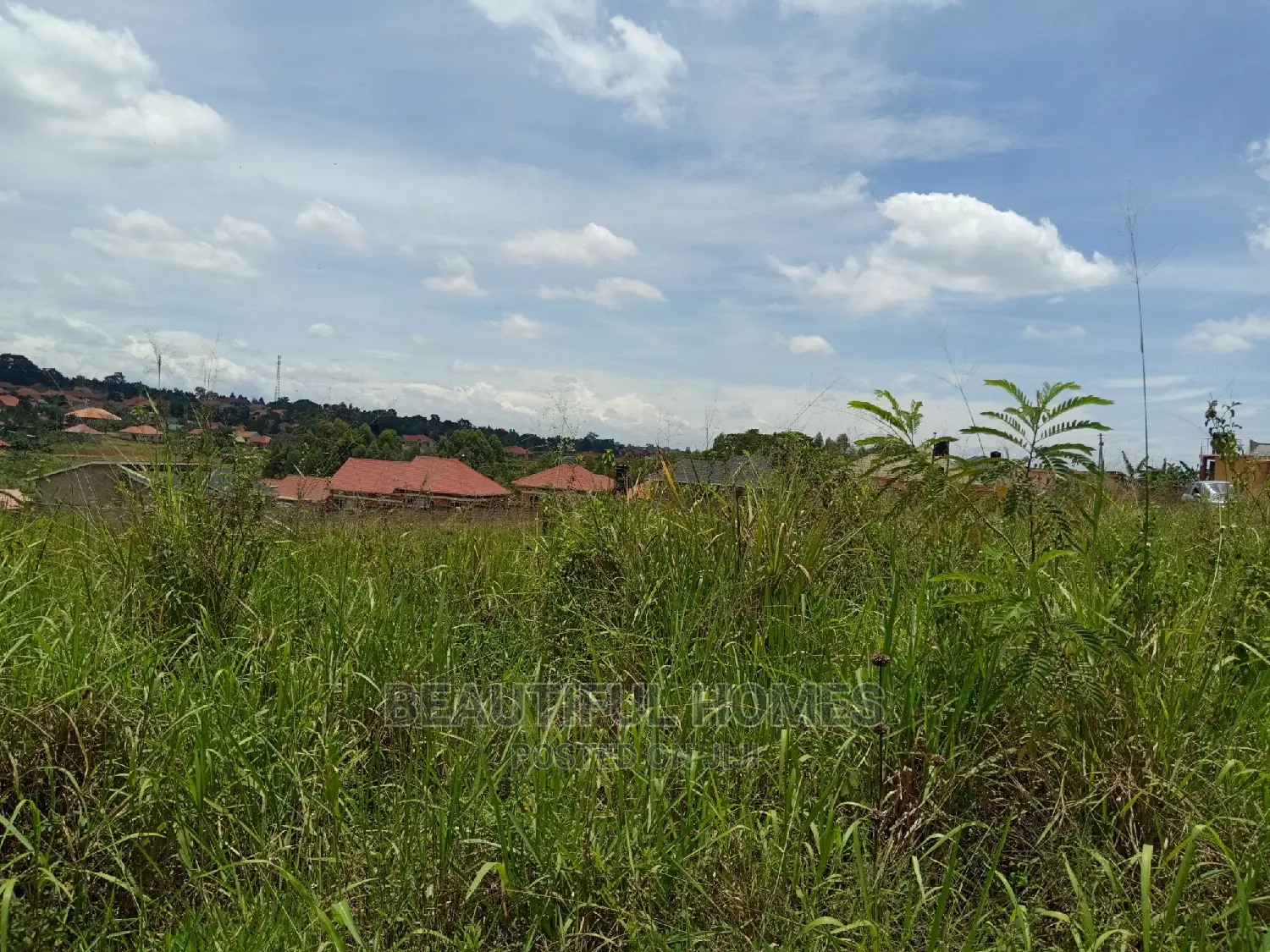 Kira Kimwani 25 Decimals Near Tarmac Nice Area on Sale