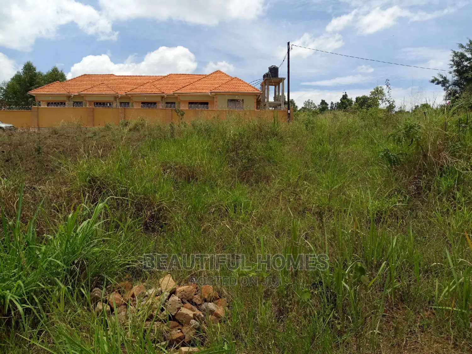 Kira Kimwani 25 Decimals Near Tarmac Nice Area on Sale