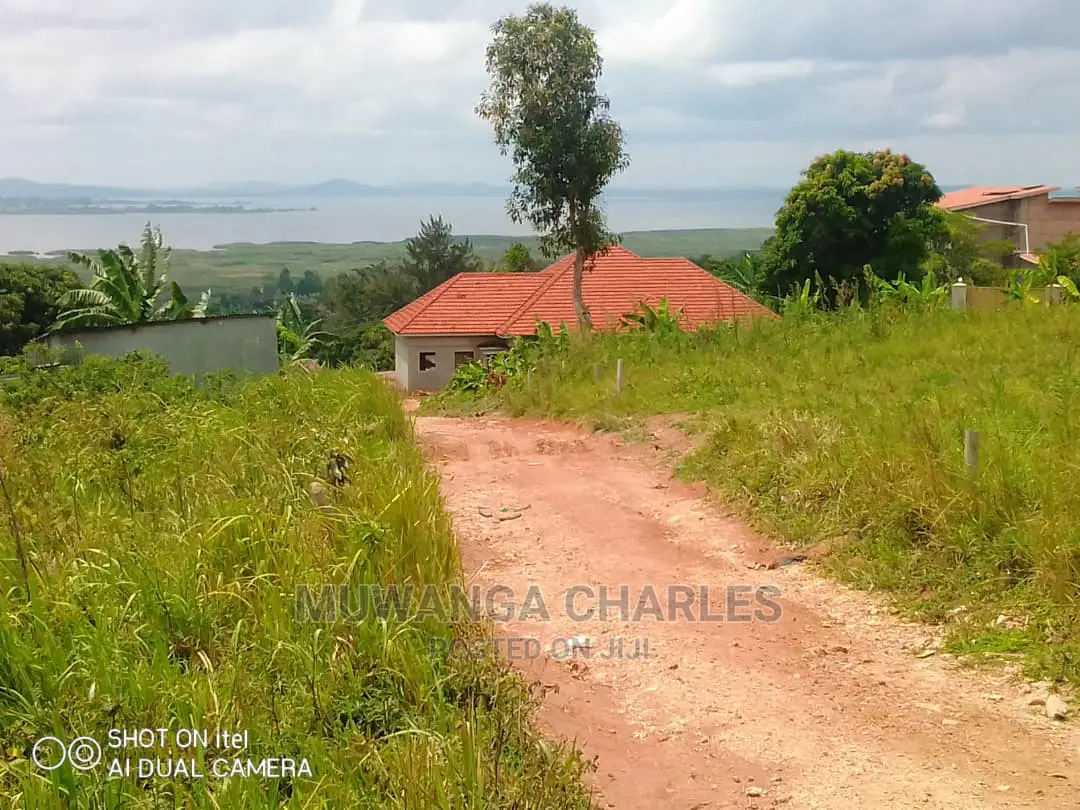 Plots Is Available for Sale in Kajjansi Bweya