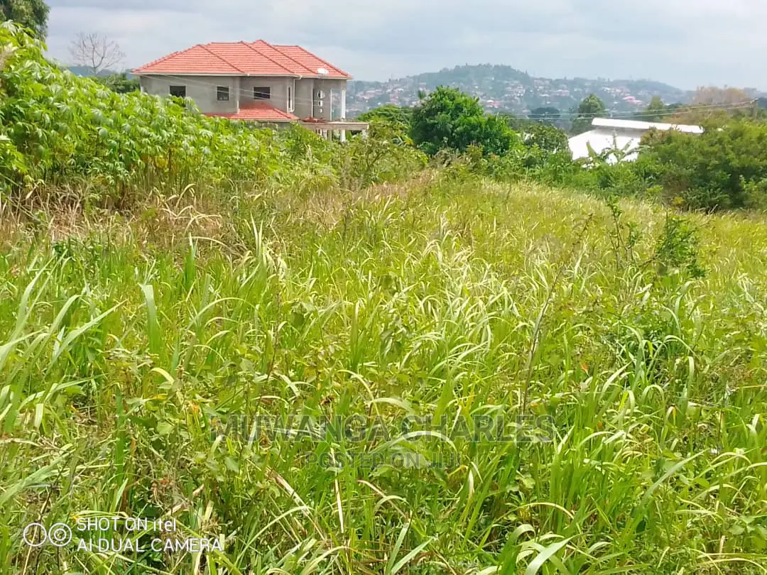 Plots Is Available for Sale in Kajjansi Bweya