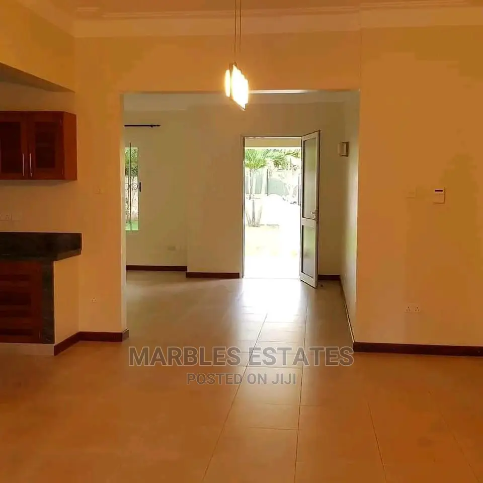 3bdrm Bungalow in Naguru, Central Division for Rent