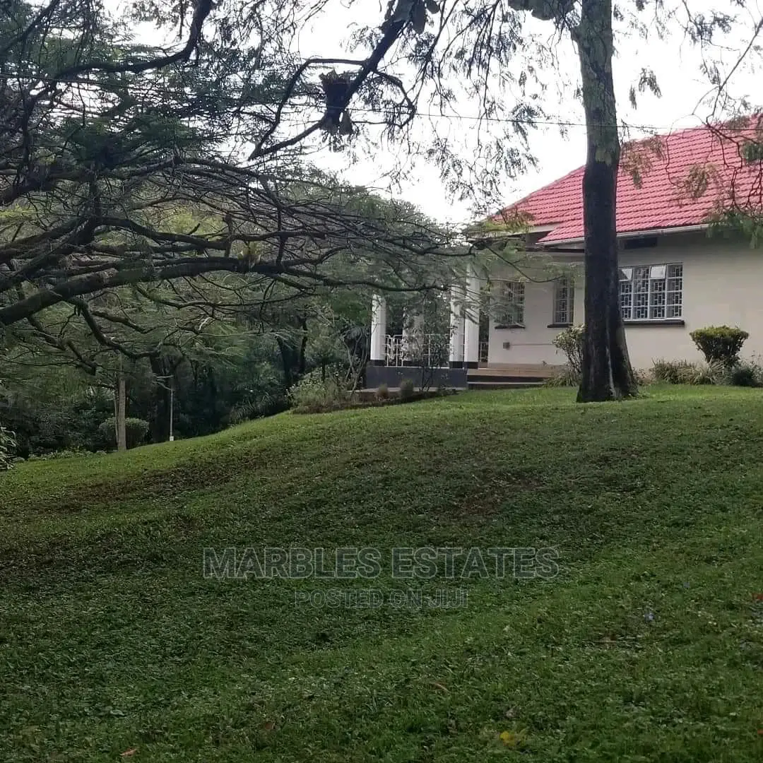 4bdrm Bungalow in Kololo, Kampala for rent