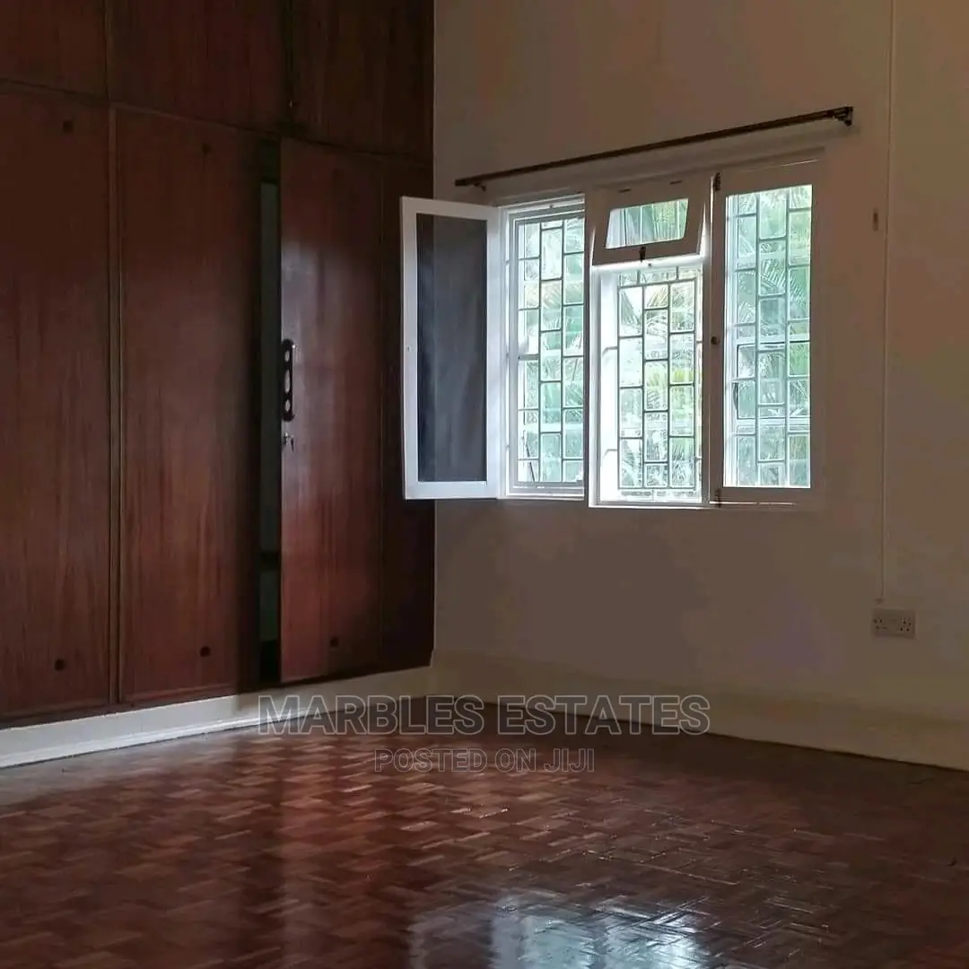 4bdrm Bungalow in Kololo, Kampala for rent