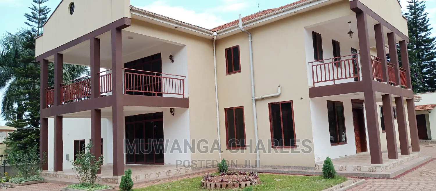 6bdrm Duplex in Fs Properties Ltd, Kampala for Rent