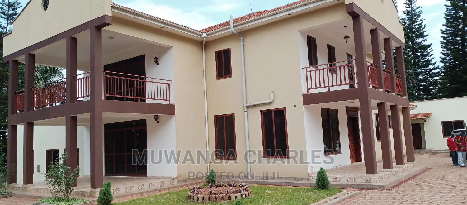 6bdrm Duplex in Fs Properties Ltd, Kampala for Rent