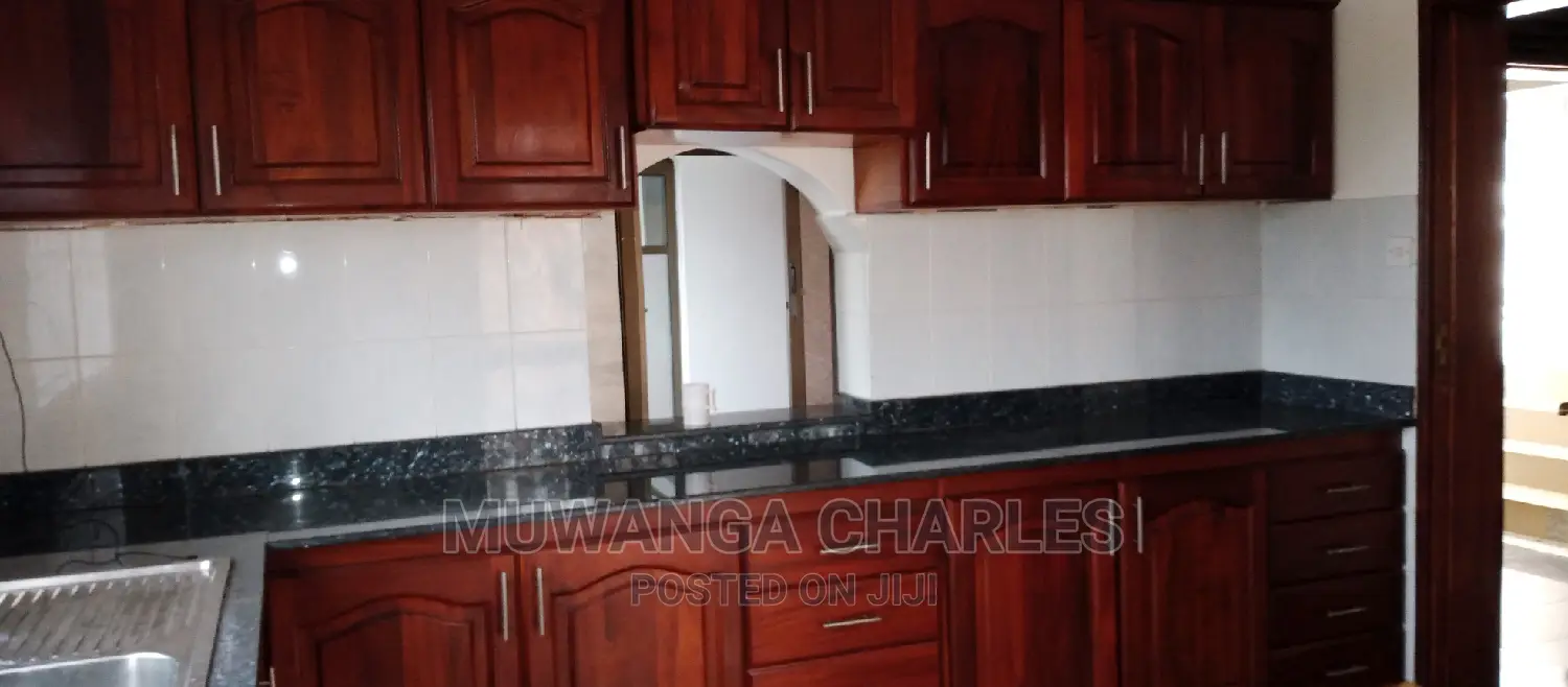 5bdrm Duplex in Fs Properties Ltd, Kampala for Rent