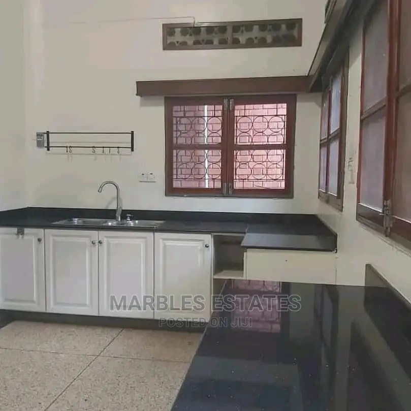 4bdrm Bungalow in Mbuya, Kampala for Rent