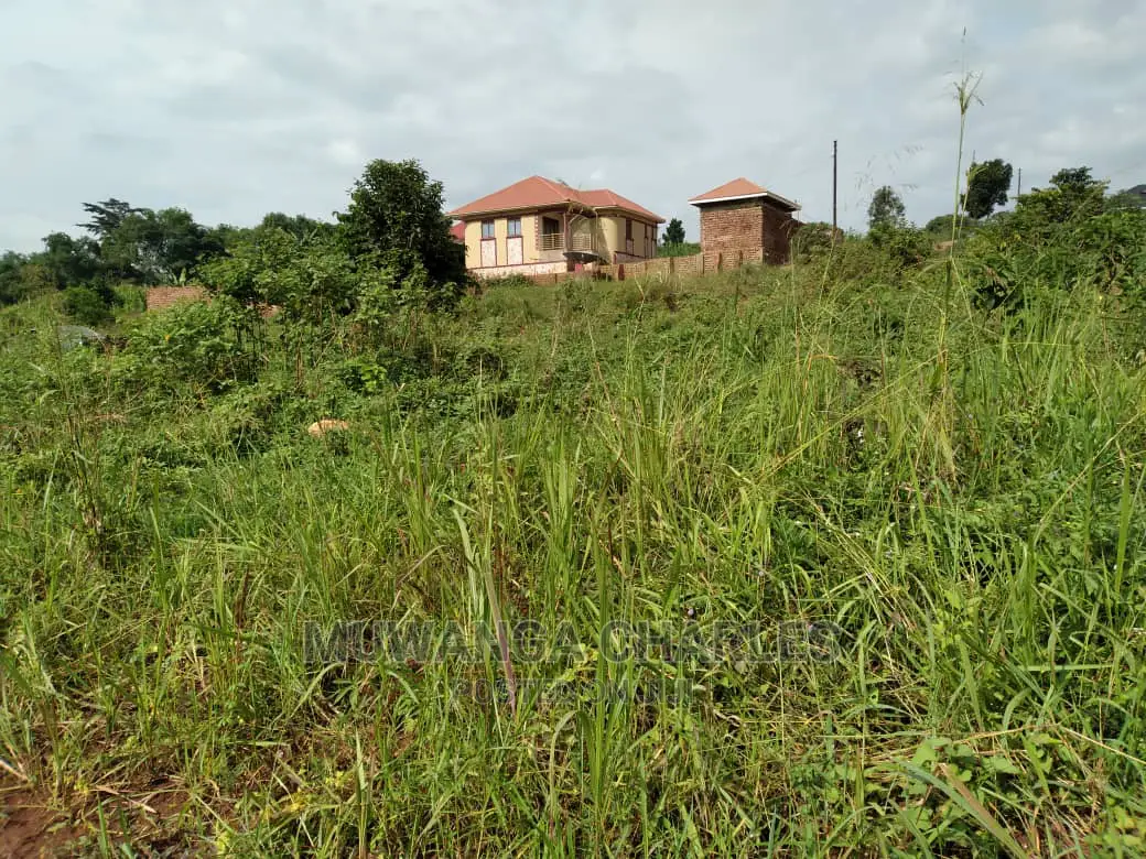 1acre Is Available for Sale in Gayaza Kiwenda