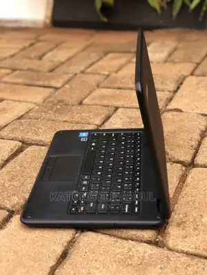 New Laptop Lenovo 4GB Intel Celeron SSHD (Hybrid) 256GB