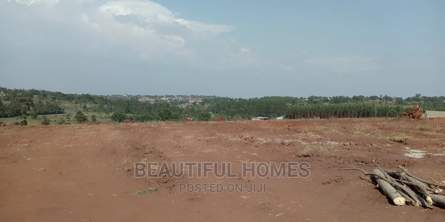 Gayaza Nakwero Plots Near Tarmack on Sell