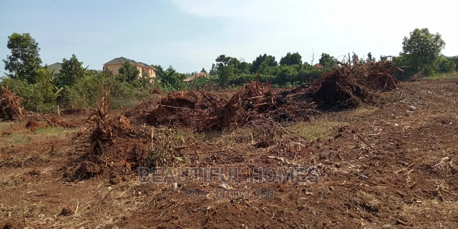 Gayaza Nakwero Plots Near Tarmack on Sell