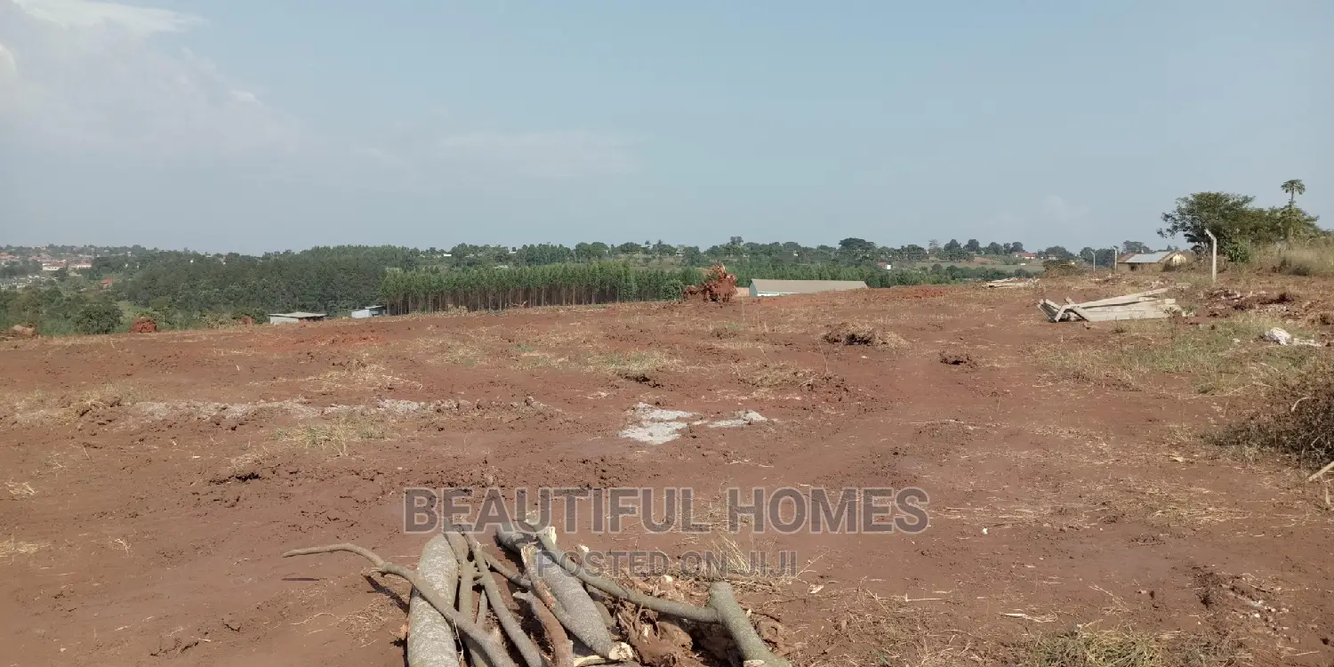 Gayaza Nakwero Plots Near Tarmack on Sell