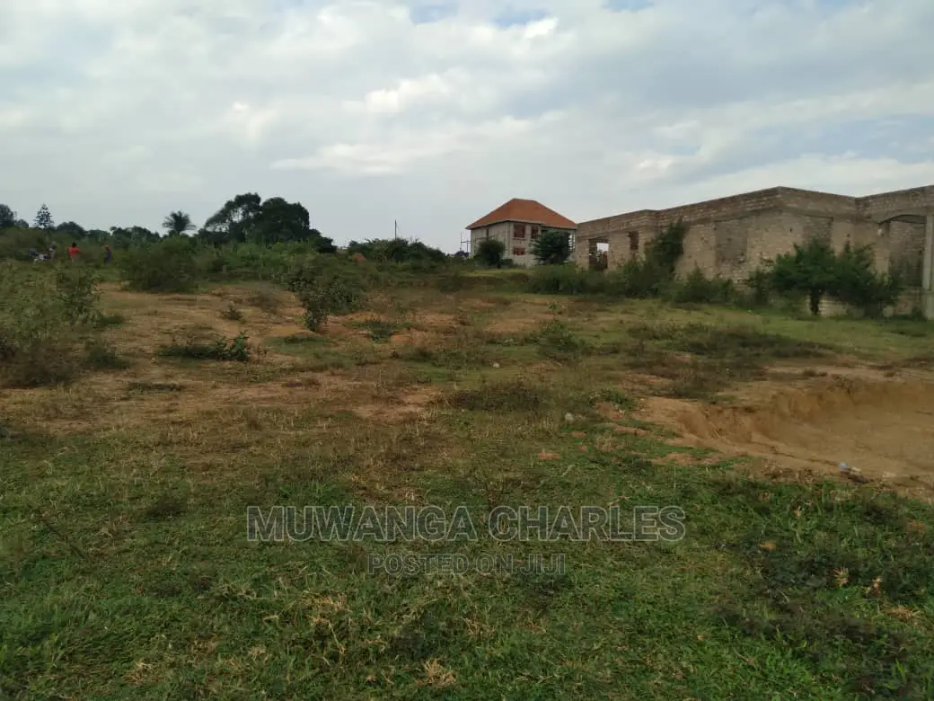 Plot's Is Available for Sale in Wakiso Namusera