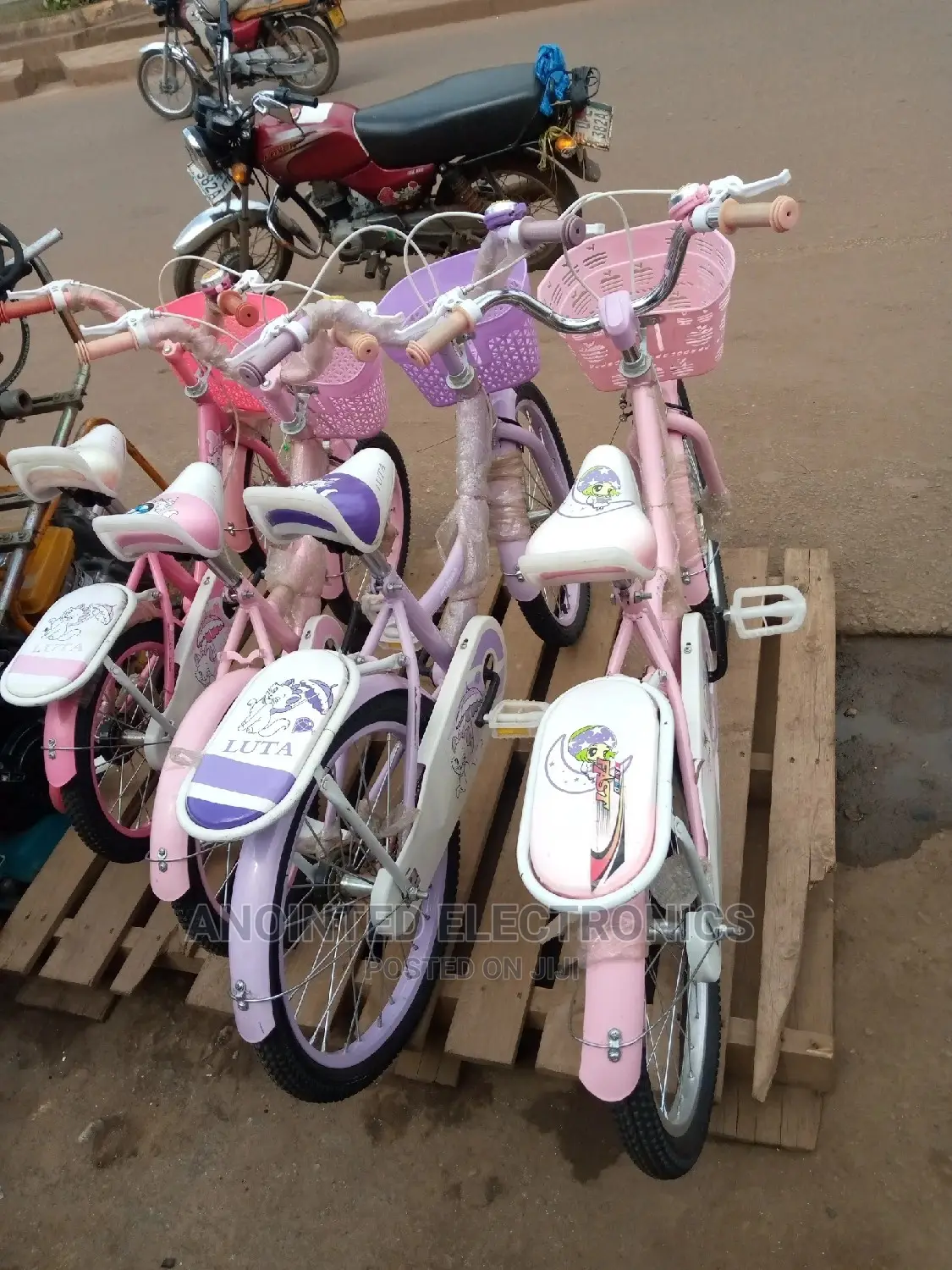 Kids Bikes Red and Purple