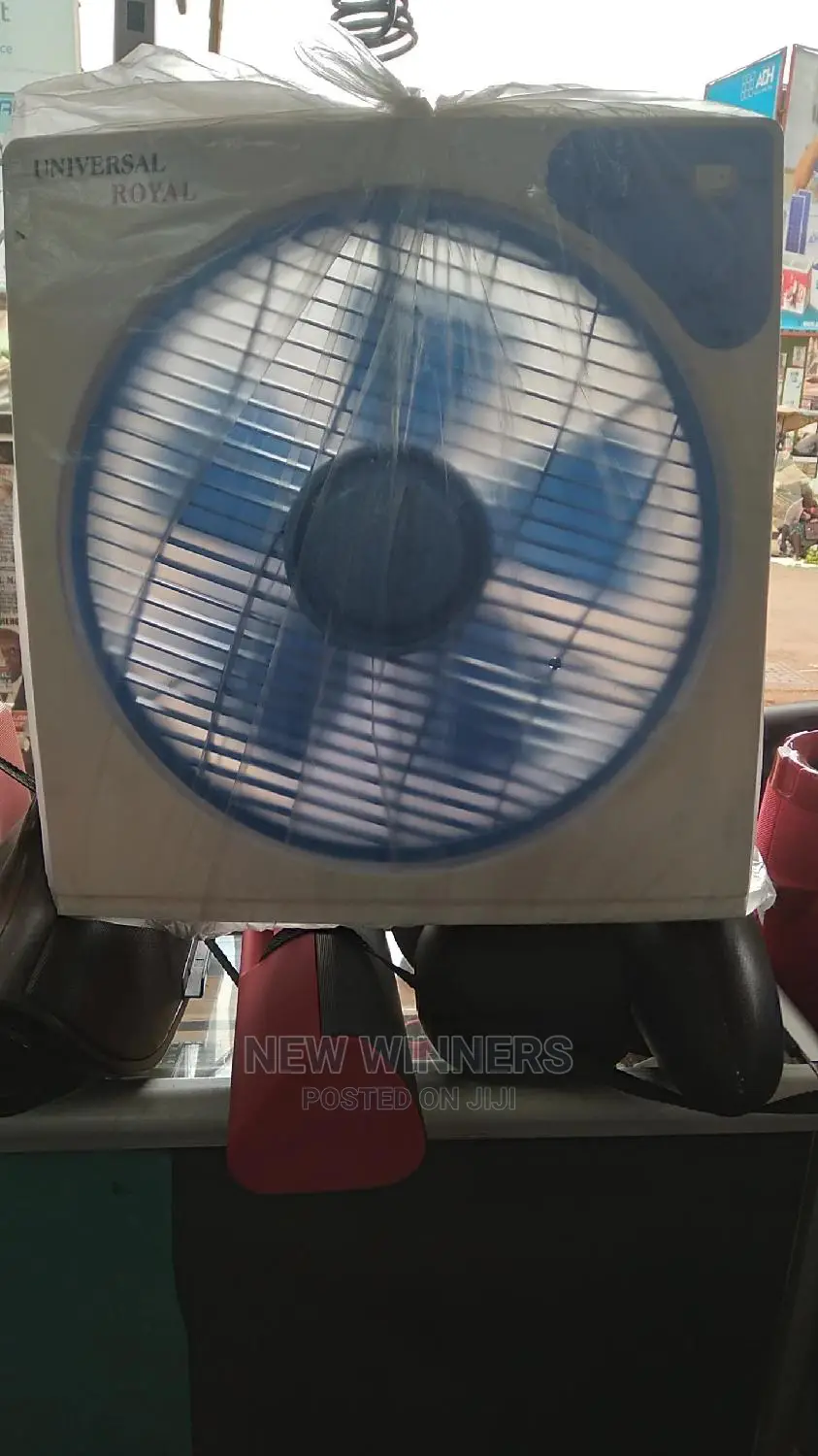 Universal Royal Box Fan