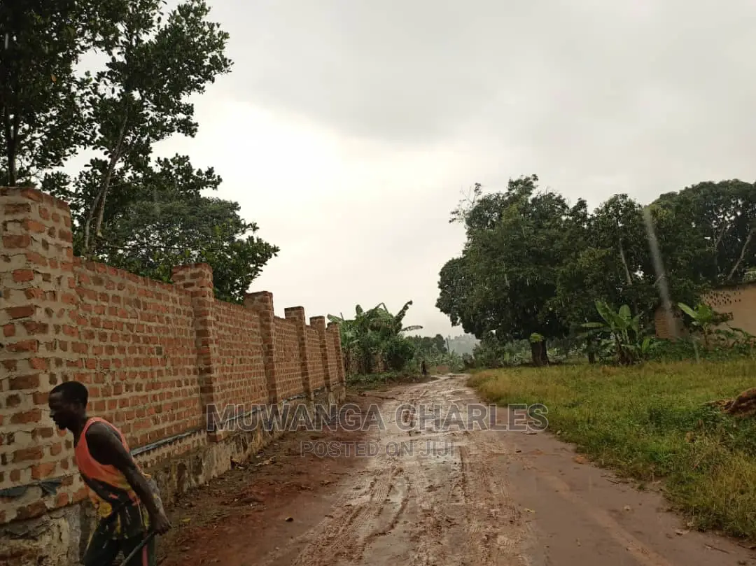 Plot Is Available for Sale in Matugga Sanga
