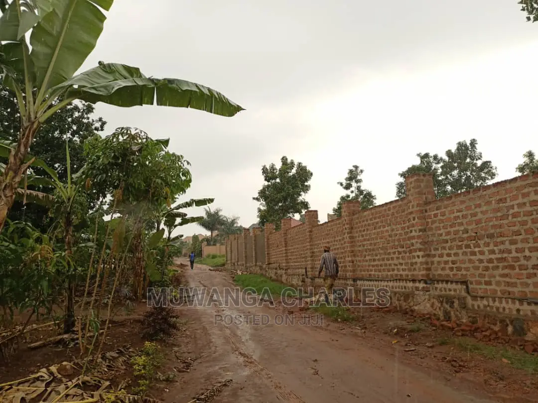 Plot Is Available for Sale in Matugga Sanga