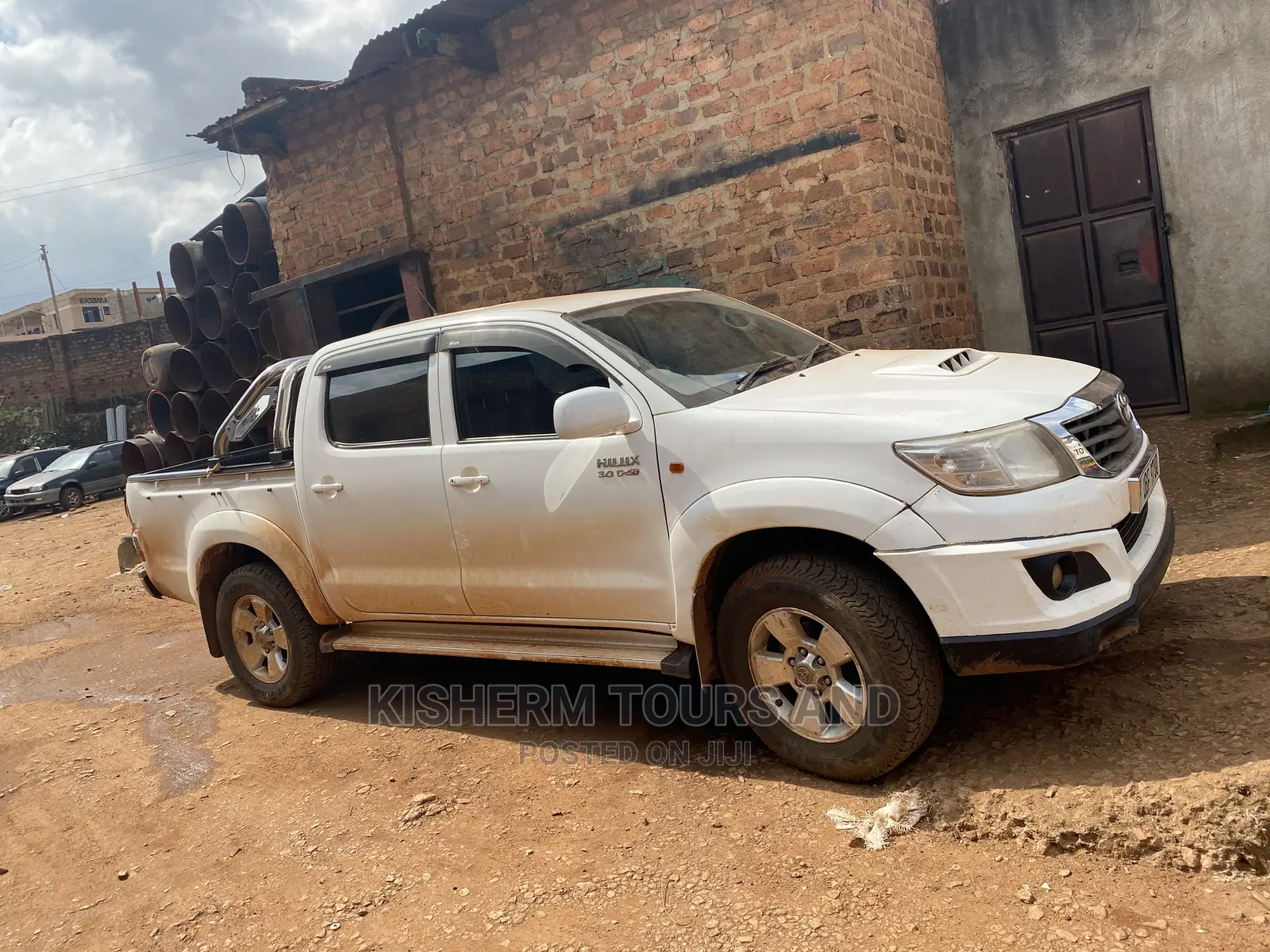 We Offer the Best Service,Bridal Cars and Safari Cars