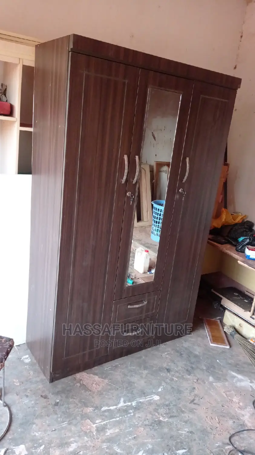 3doors Mahogany Wadrobe