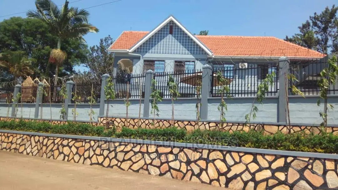 Furnished 6bdrm Mansion in Naguru, Kampala for Sale