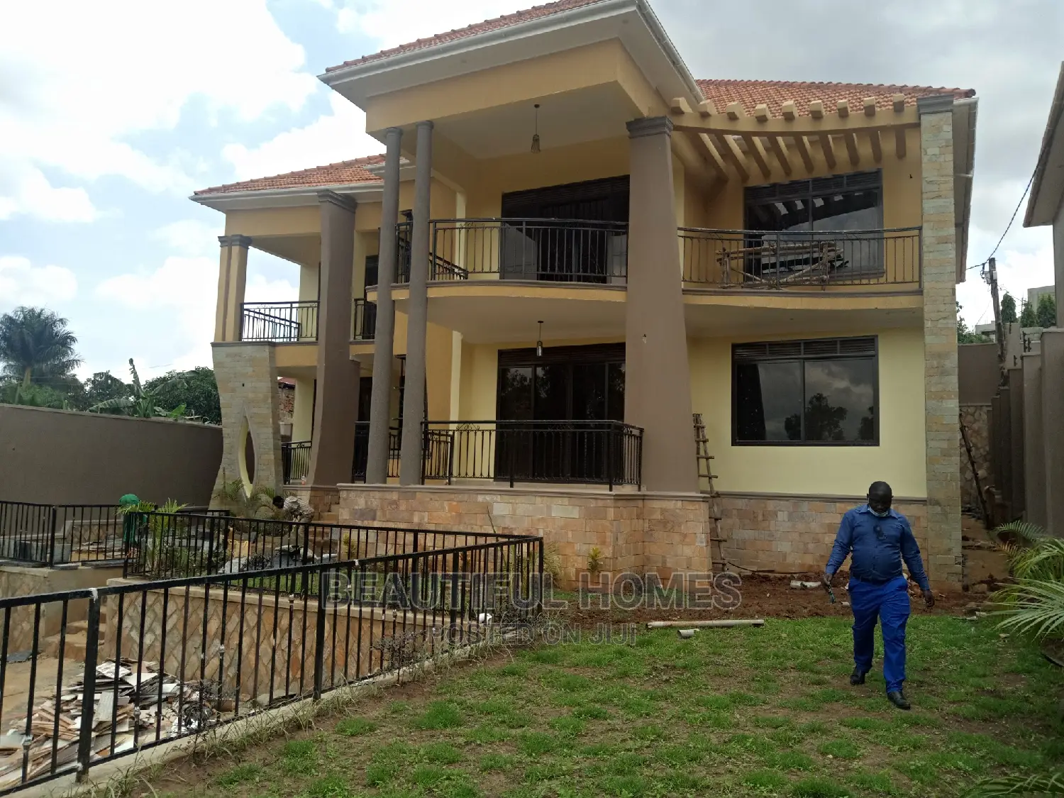 Furnished 6bdrm Mansion in Kiwatule, Kampala for Sale