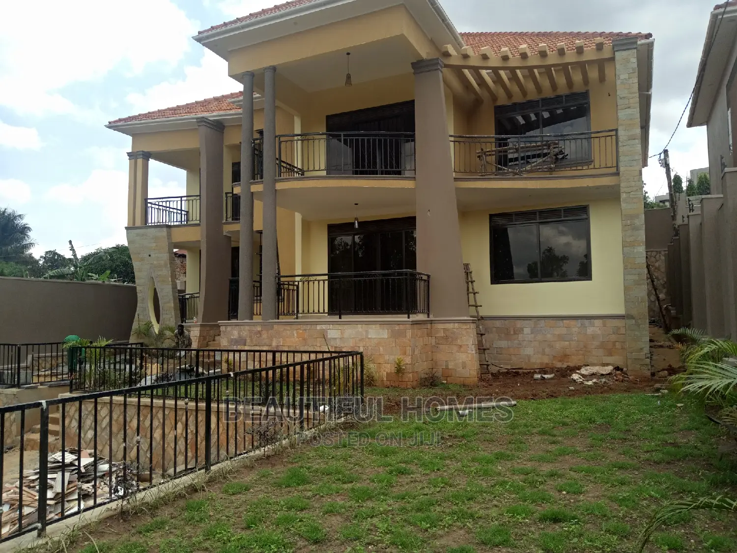 Furnished 6bdrm Mansion in Kiwatule, Kampala for Sale