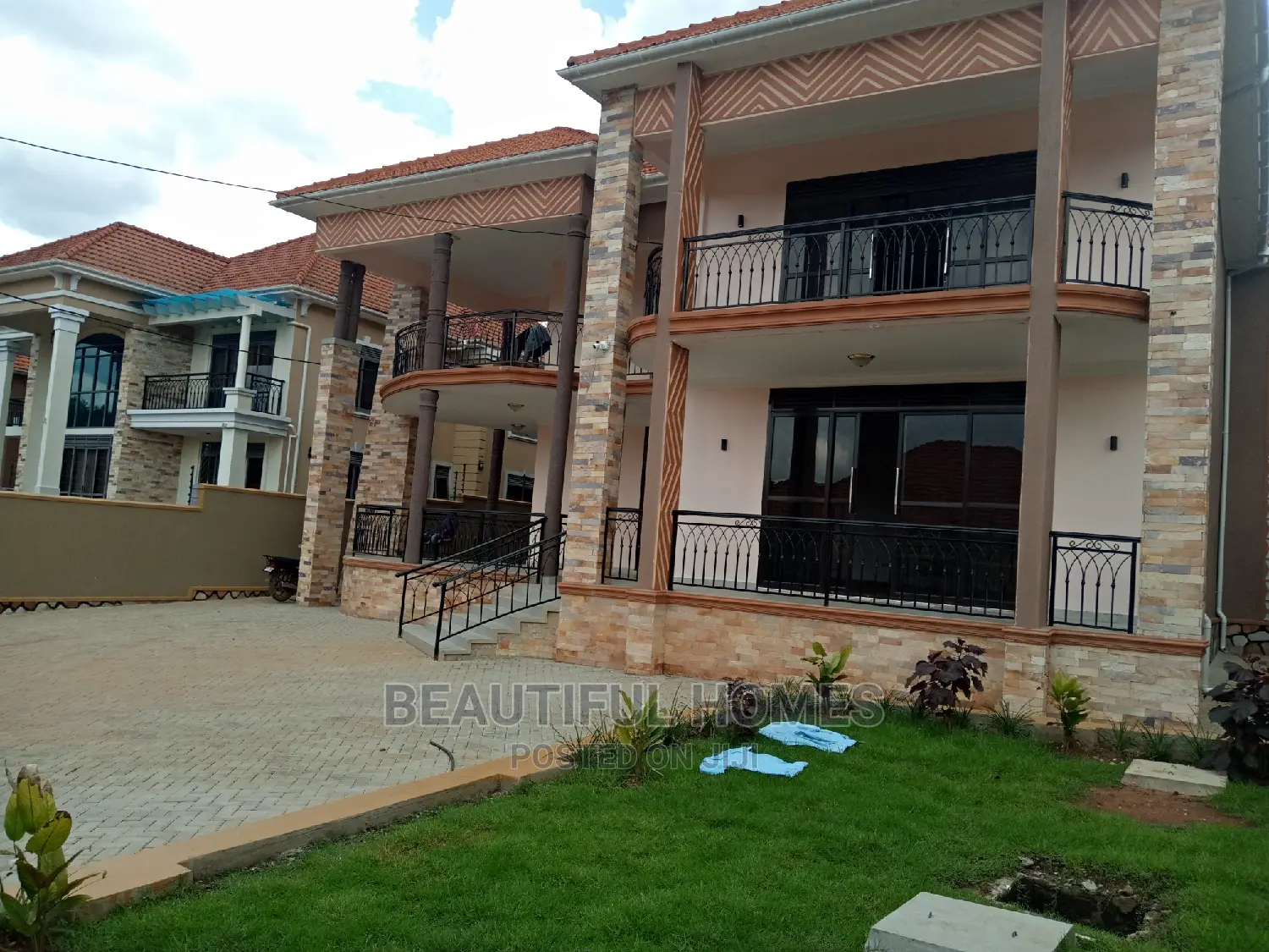 Furnished 6bdrm Mansion in Kiwatule, Kampala for Sale