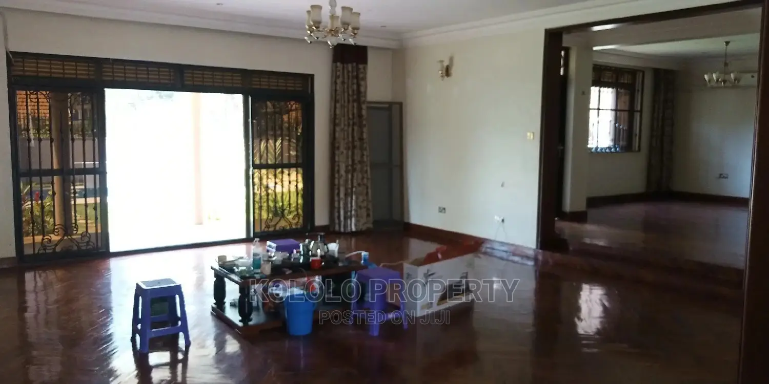 6bdrm Mansion in Naguru, Kampala for Sale