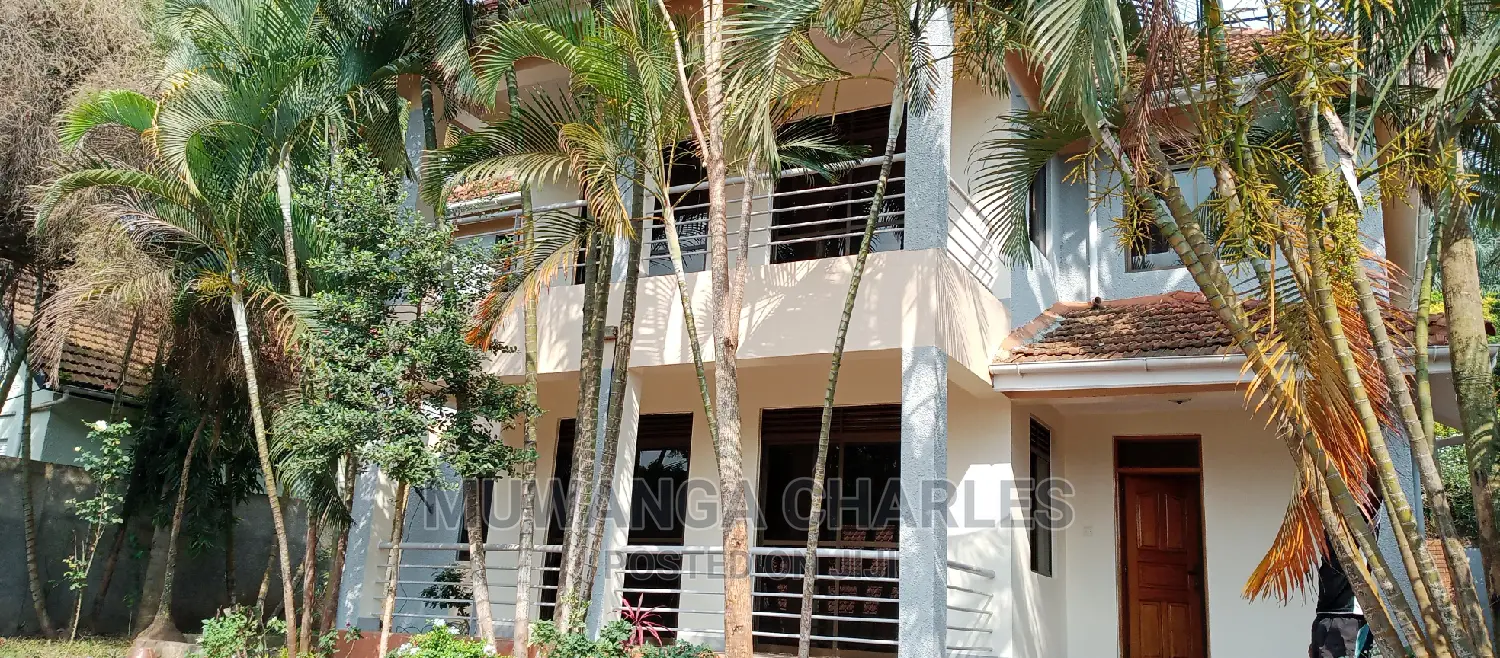 4bdrm Duplex in Fs Properties Ltd, Central Division for Sale