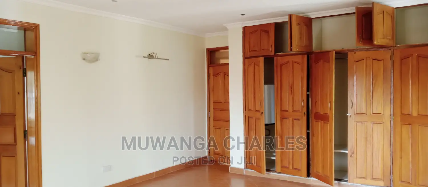 4bdrm Duplex in Fs Properties Ltd, Central Division for Sale