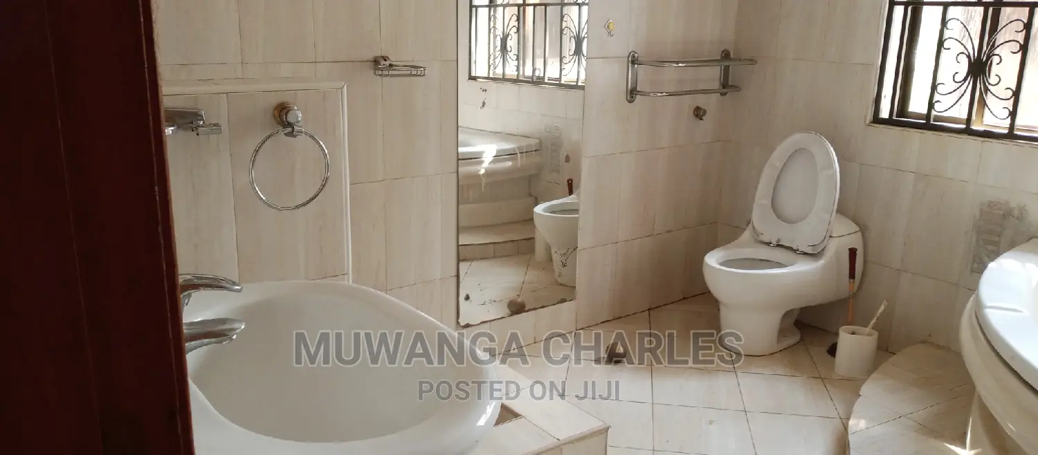 4bdrm Duplex in Fs Properties Ltd, Central Division for Sale