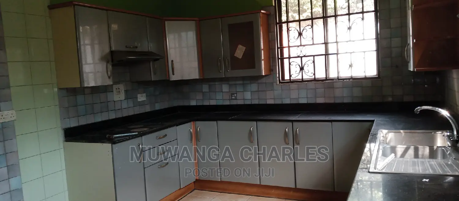 4bdrm Duplex in Fs Properties Ltd, Central Division for Sale