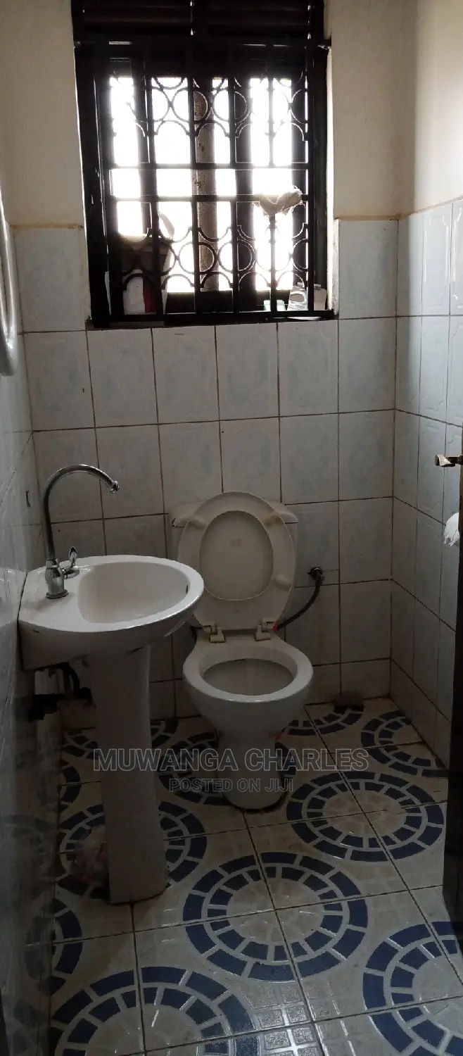 7bdrm House in Fs Properties Ltd, Kampala for Rent
