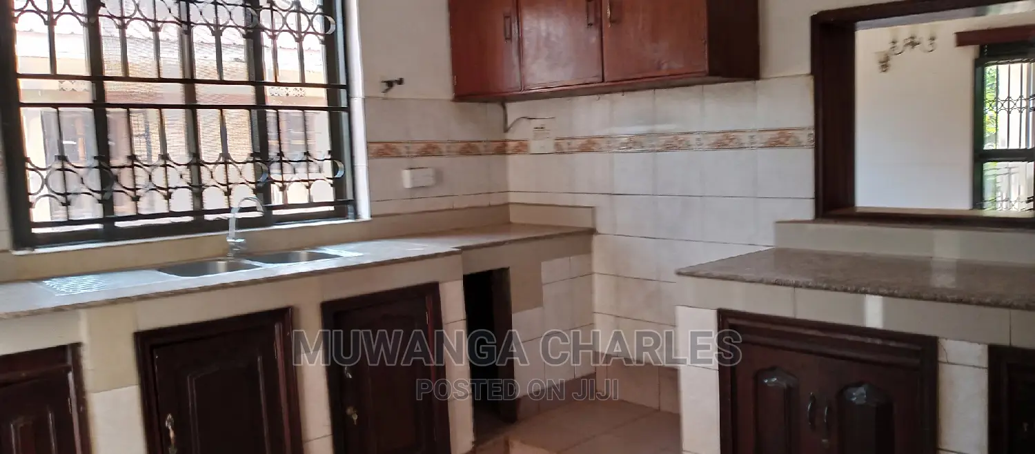 7bdrm House in Fs Properties Ltd, Kampala for Rent