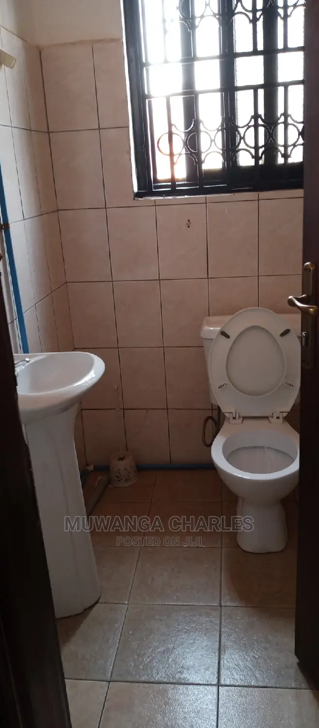 7bdrm House in Fs Properties Ltd, Kampala for Rent
