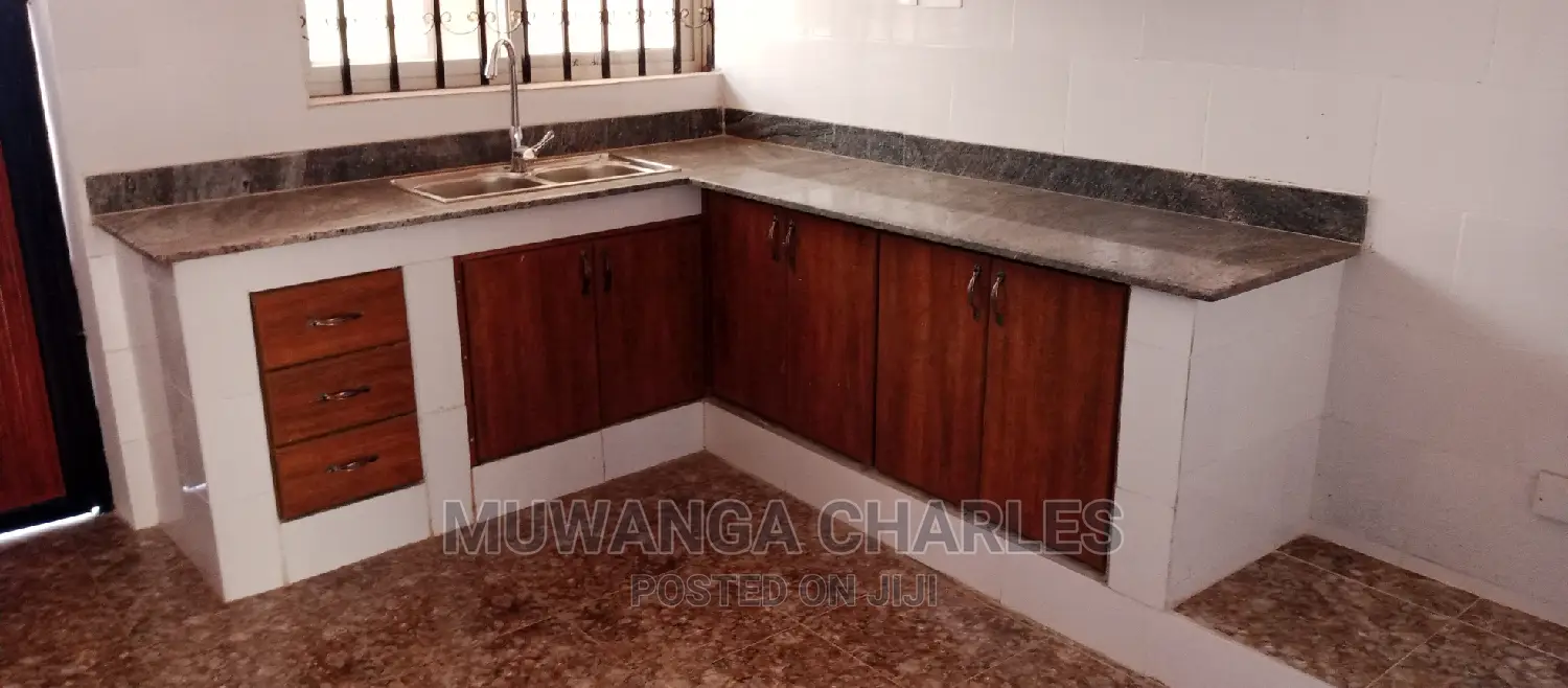 3bdrm Apartment in Fs Properties Ltd, Kampala for Rent