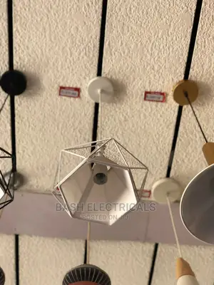 Unique Pendant Holder