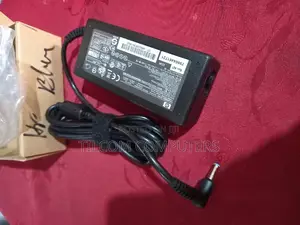 Photo - Hp Blue Pin Charger 19.5v 3.3A