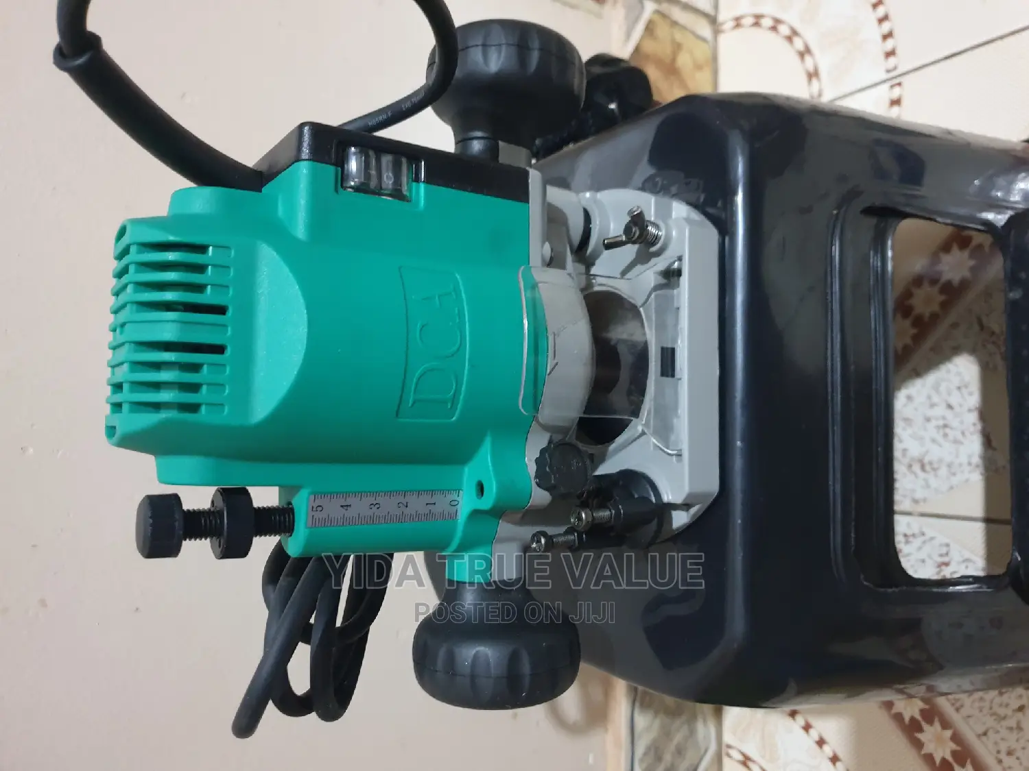 Wood Router AMR8
