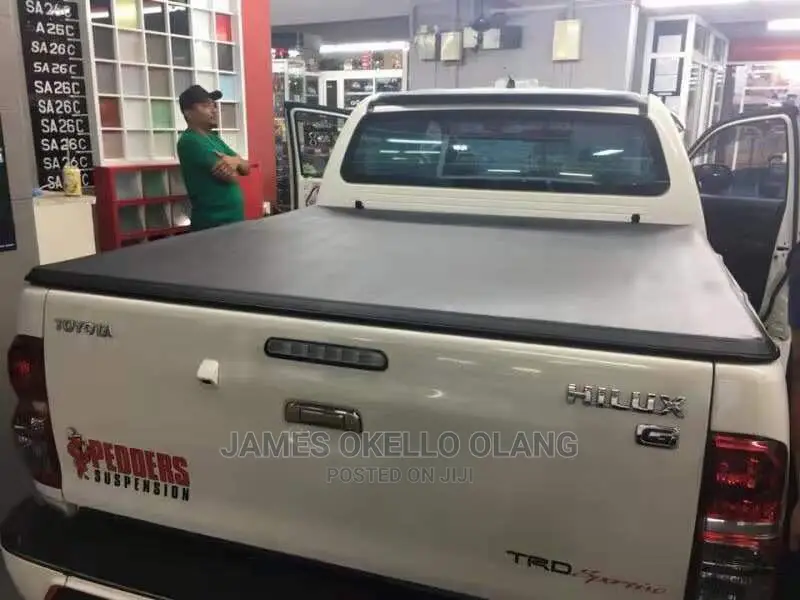 Hilux Vigo Trank Cover for the Boot