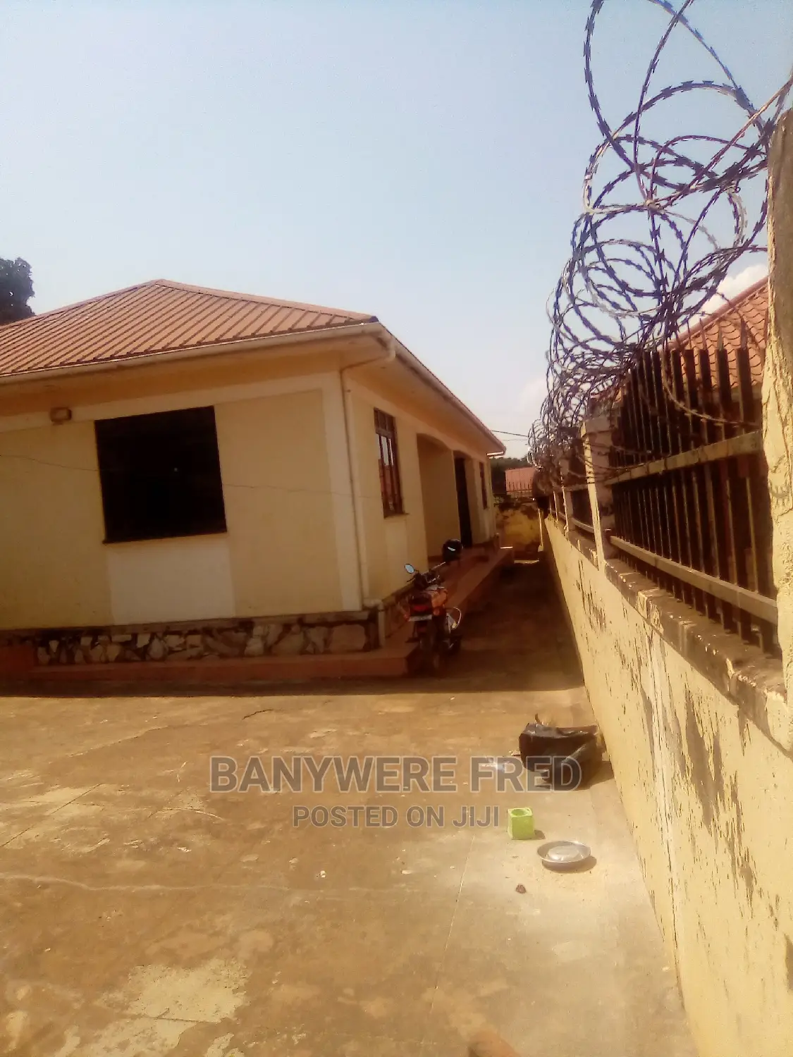 Furnished 3bdrm Bungalow in Wakiso for Sale