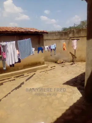 Furnished 3bdrm Bungalow in Wakiso for Sale