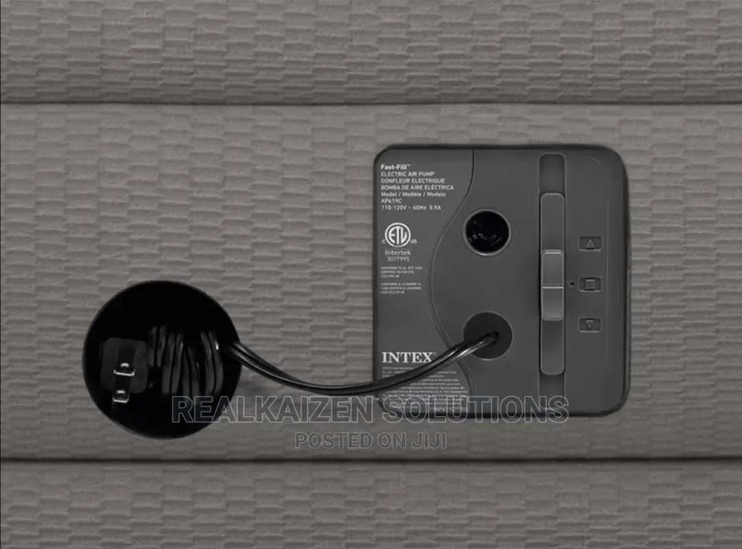 Intex Dura-Beam Plus Elevated Airbed With Internal Pump 20"