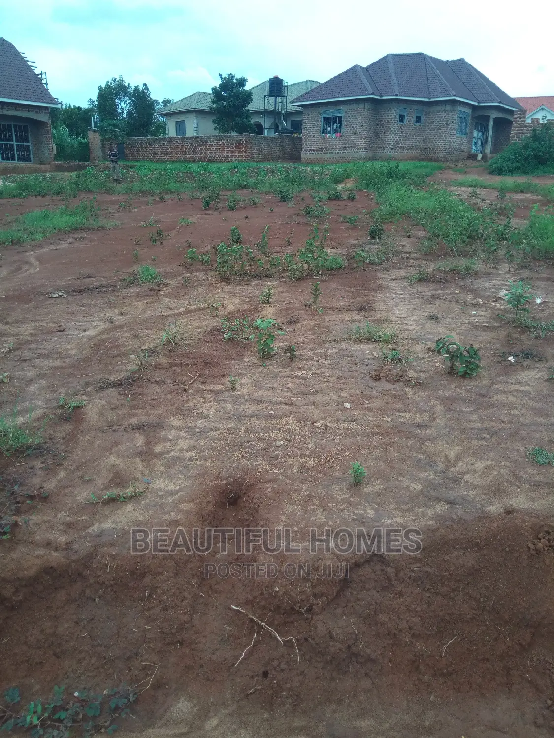 2 Plots in Kira Close to Main Road on Sell