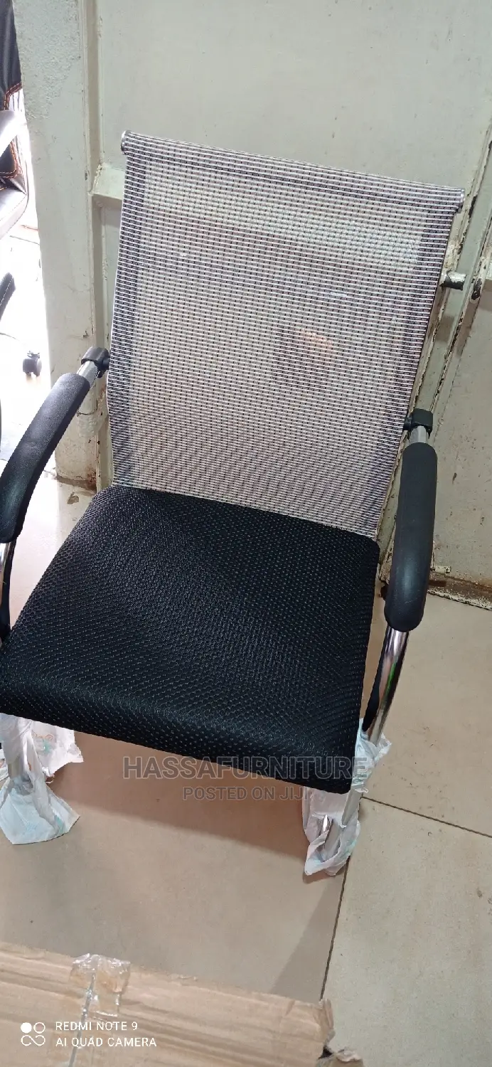 Mesh Waiting Chair Brand New